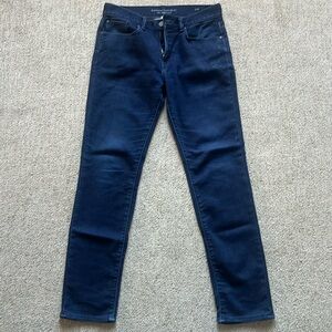 Banana Republic Dark Blue Traveler slim fit jeans 31x32